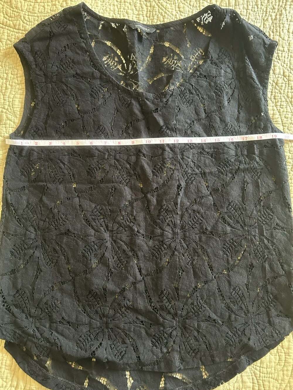 Banana Republic Women's Black Lace Top - Picture 7 of 7